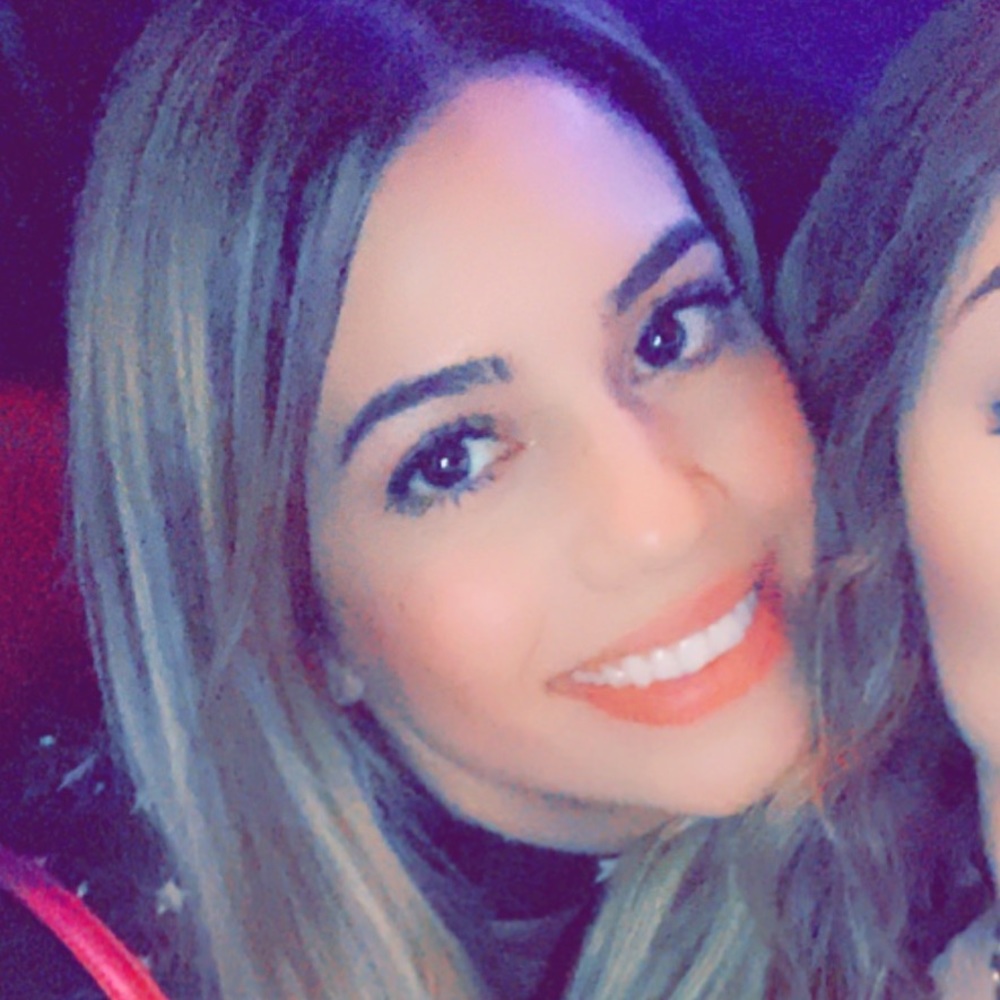 Meet your Posher, Alia